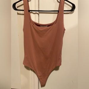 Babaton Contour Scoop Neck Bodysuit